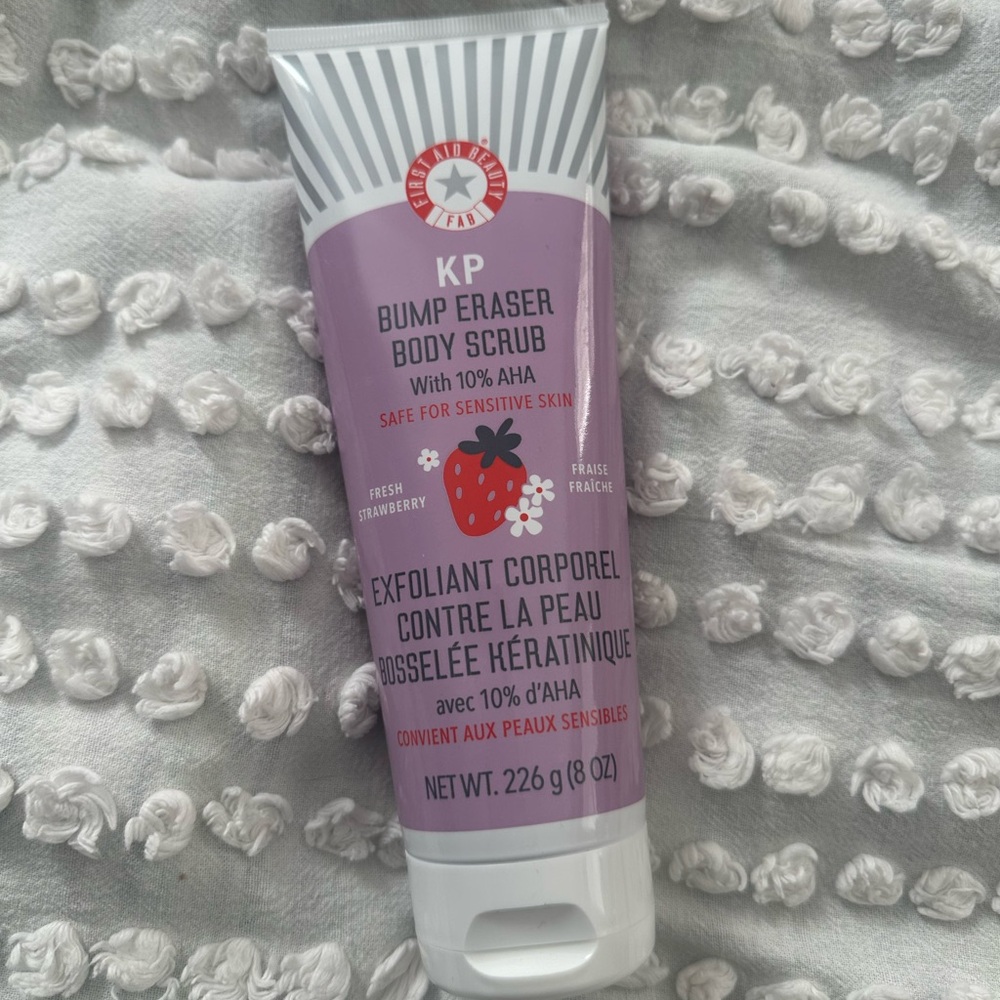 First Aid Beauty KP Bump Eraser Body Scrub - with 10% AHA